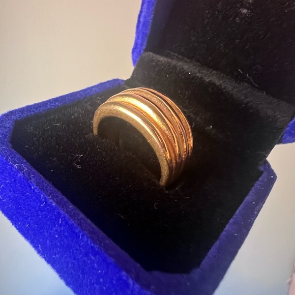 ⚜️💛⚜️18K Gold Plated Textured Layer Ring - Picture 6 of 9